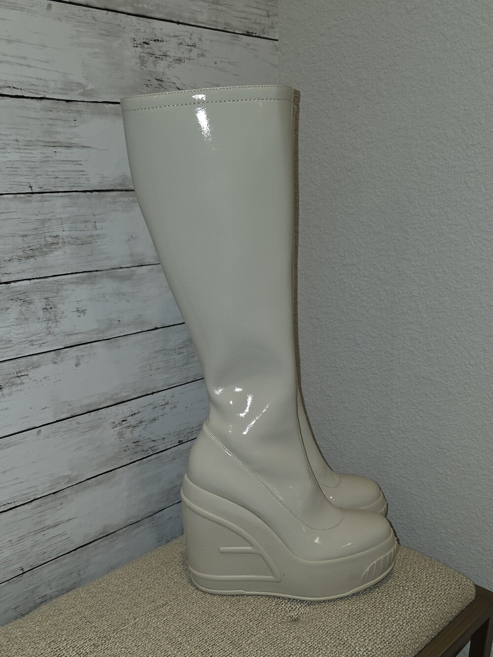 Fendi Patent Leather Boots - IT40 ( with box)